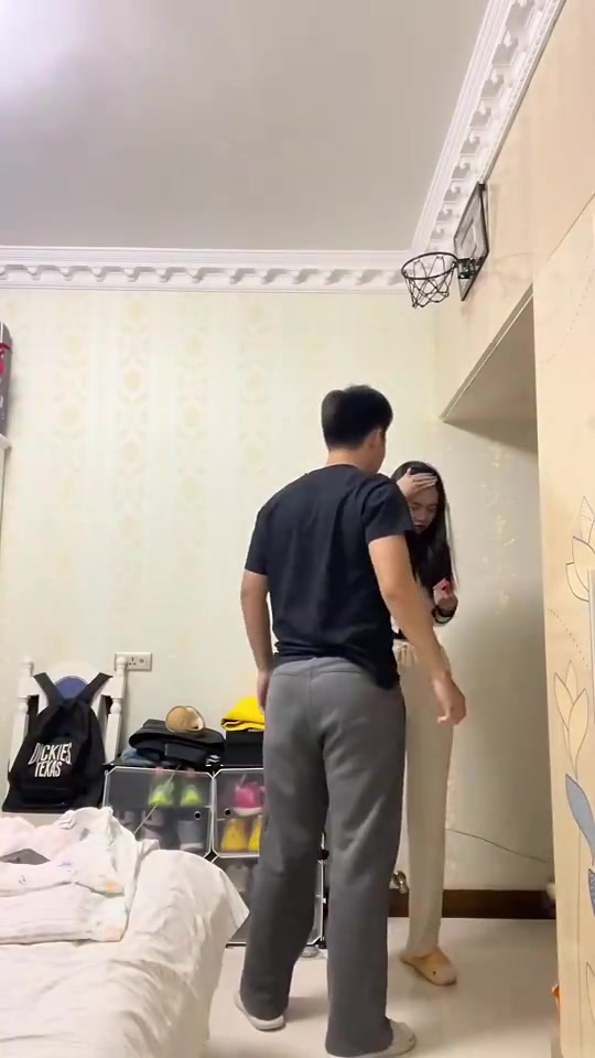 吧友们你们敢在家这样隔扣老婆么 吧友们你们敢在家这样隔扣老婆么
