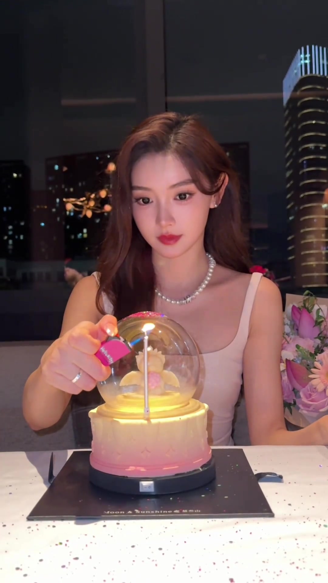 生日快乐呀女主播金佳悦晒吹蜡烛视频颜值太高了 生日快乐呀女主播金佳悦晒吹蜡烛视频颜值太高了