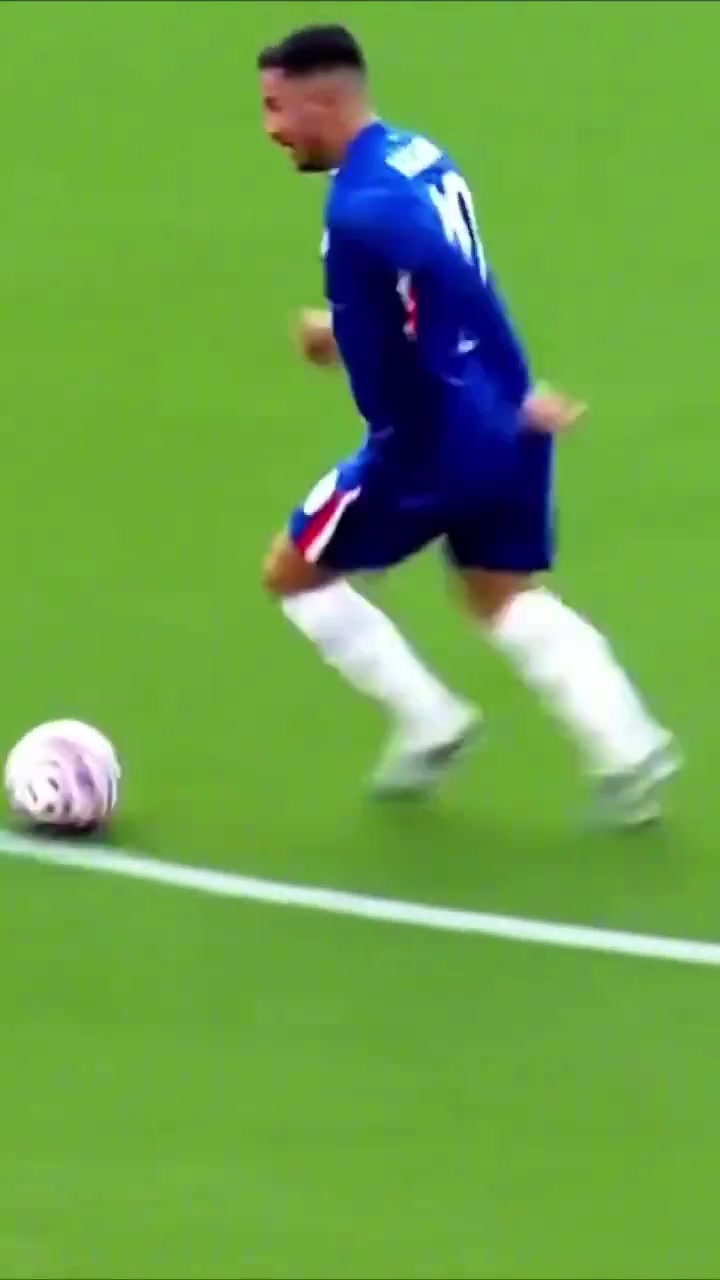 肚子大了一圈又如何回到伦敦他还是那个扎球王 肚子大了一圈又如何回到伦敦他还是那个扎球王