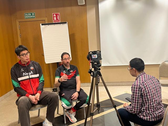 余嘉豪西乙教练:余嘉豪有潜力打西甲;非常欣赏他来西班牙的决定