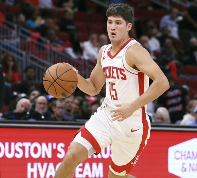 袁弘:若火箭本赛季目标夺冠,控卫谢泼德目前能力显然不足